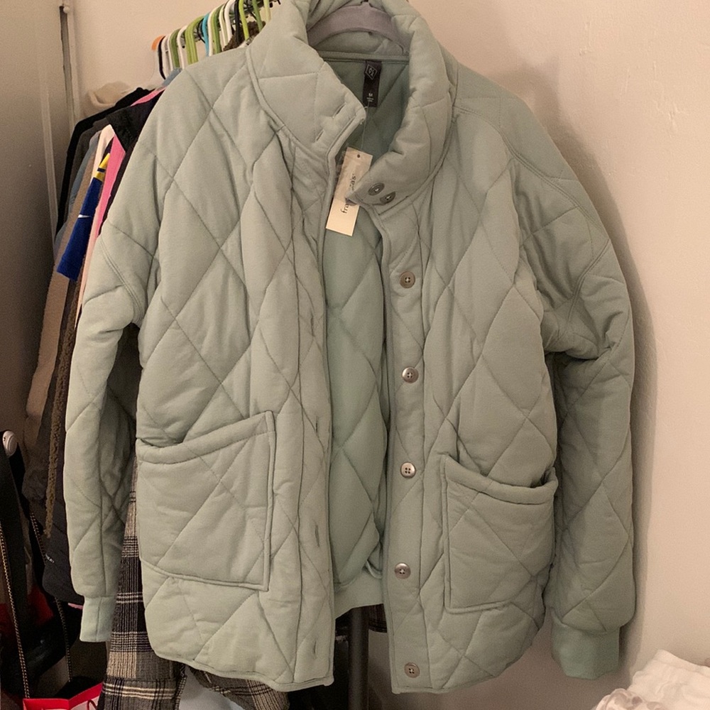 Medium franchesca’s jacket in the color sage